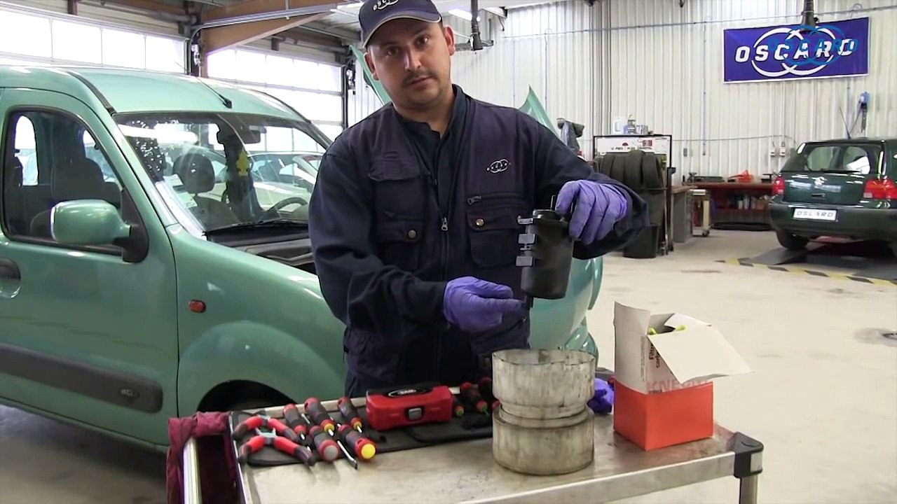 Renault Kangoo 1.5 DCI - Changement du filtre à gasoil