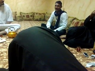 محاوره بين شاعر سعودي وشاعر هندي.mp4