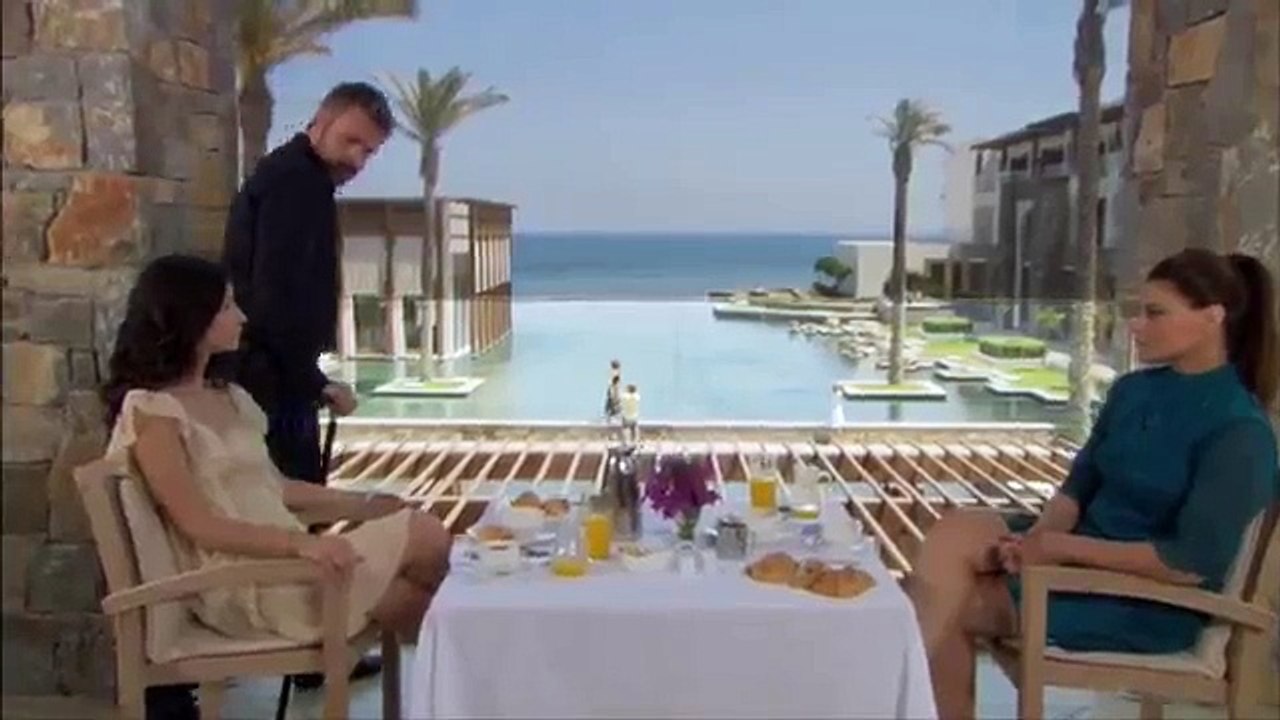 Στο Ξέσπασμα του Φεγγαριού - trailer