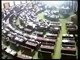 YSR hot comment on Chandrababu naidu in Assembly