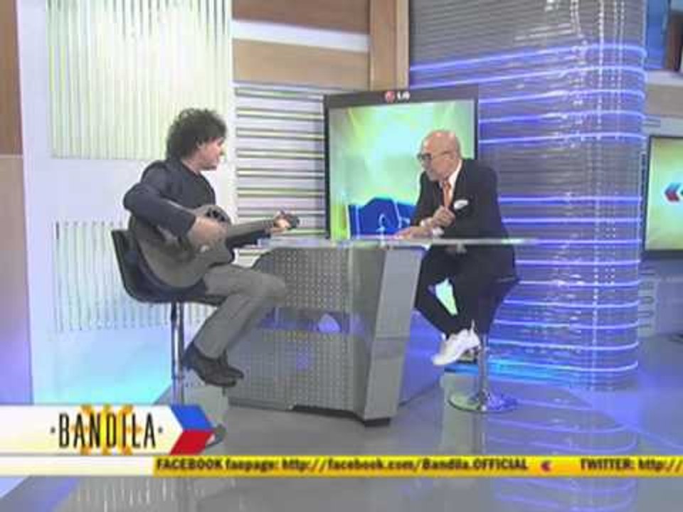 'Naked Eyes' vocalist sings 80's hits