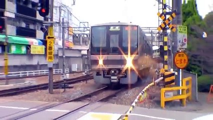 踏切 遮断機 通勤電車 JR西日本 しゃべる踏切 丹波路快速 特急こうのとり 381系 287系 通過 宝塚踏切 railroad crossing signals japan