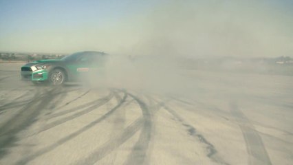 Il pilote une mustang avec un casque Oculus Rift