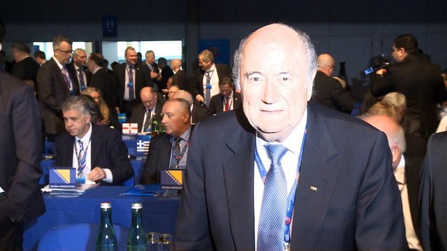 Platini: Powiedziałem Blatterowi, że musi odejść z FIFA