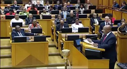 South African President (Jacob Zuma) talks about nkhandla- makes fun of oposition