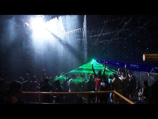 Rain Disco Dance -Wonderla Amusement Park - Bangalore, India *HD*