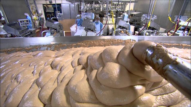 Oserez-vous encore manger une saucisse Knacki après avoir vu cette vidéo ? - ECOEURANT