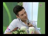 Xian serenades Kim on 'Kris TV'