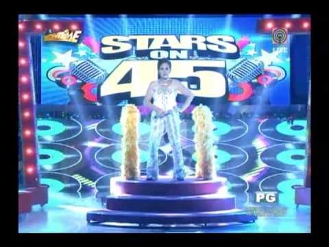 53-year-old wows 'Showtime' with 'Wrecking Ball'