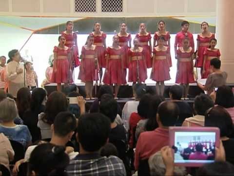 Loboc Children's Choir with Bodjie Pascua Nella Fantasia