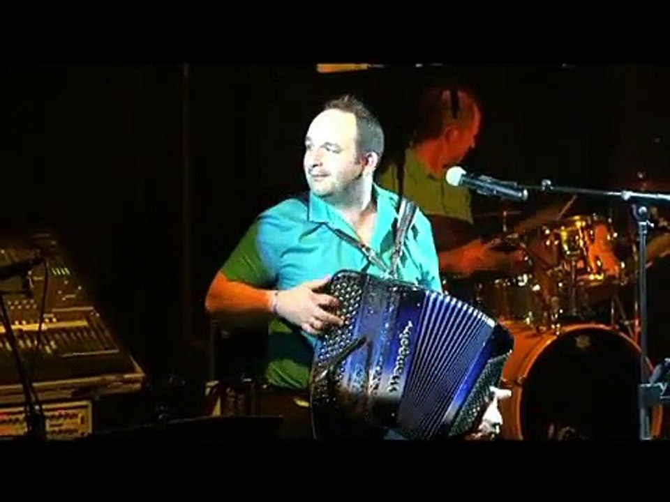 GILLES SABY gala à Gégé MARVEJOLS mai 2015 Ce petit Reggae