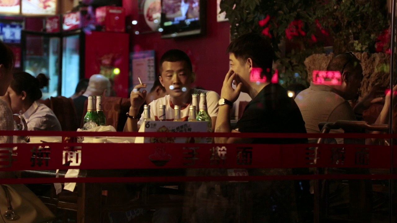 Beijing aims to kick smoking habit