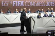 Scandale de la FIFA : Joseph Blatter appelle à 