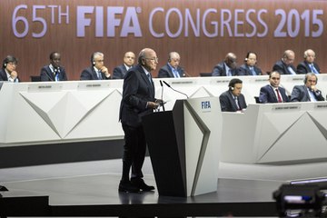Scandale de la FIFA : Joseph Blatter appelle à "réparer les dégâts"