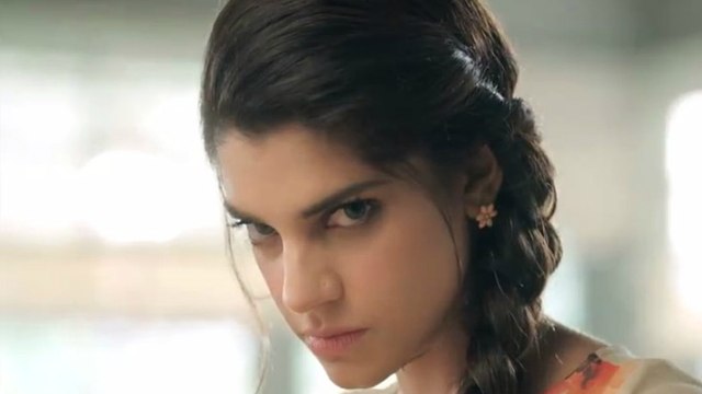 Ufone Hisaab Do TVC ft Sanam Saeed and Mikaal Zulfiqar