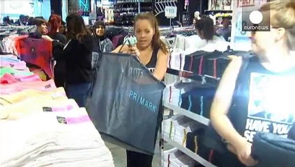 Немцы бросились за покупками