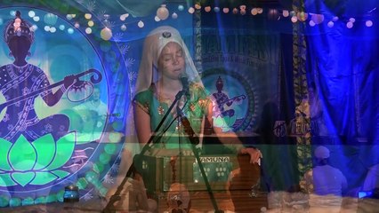 Ajeet Kaur Sings "Ong Namo" at Sat Nam Fest East 2013