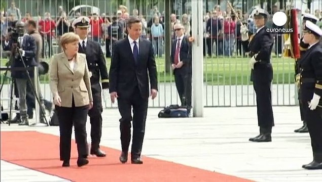 Cameron Berlin'de AB'de reform talebini yineledi