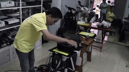 Máy chiếu xem bóng đá rẻ đẹp, tặng màn chiếu & Lắp đặt miễn phí (7)