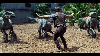 JURASSIC_WORLD_-_Spot_3(bajaryoutube.com)