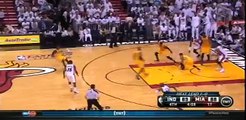 Dwyane Wade hits Lance Stephenson with a flying elbow