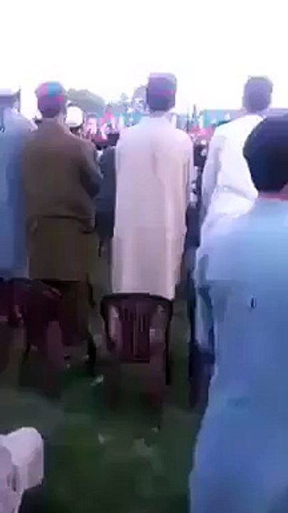 People got angry for Wrong recitation of Sora Naas in PTI Jalsa Peshawar
