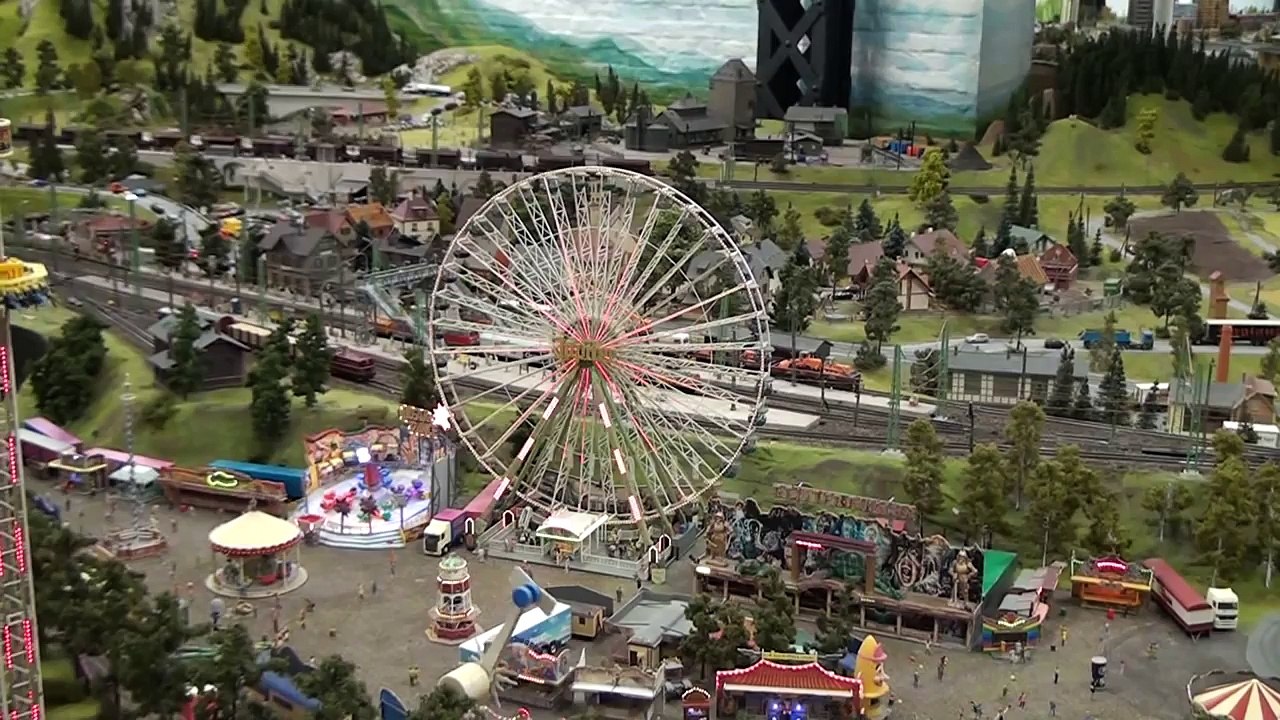 Miniatur Wunderland Hamburg, die gröβte modelleisenbahn der Welt.
