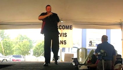 Scott Michael sings I Can Help' Elvis Week 2009