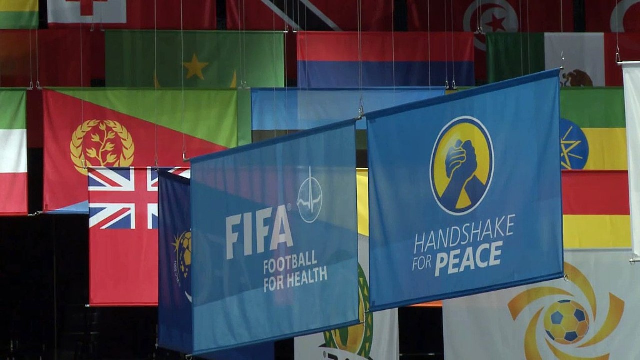 FIFA: Blatter: Skandal? 'Ein paar Einzelne!'