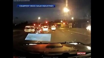 Фура снесла весь ряд