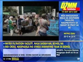 PNoy's house stormed by farmers