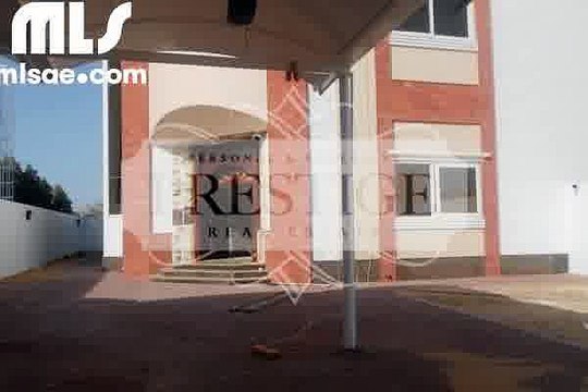 4 Bed Brand New Villa with Private Garden in Jumiera 3 - mlsae.com