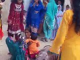 Saraiki Wedding Jhumar. Desi Girls Dance 2015 New Saraiki Song