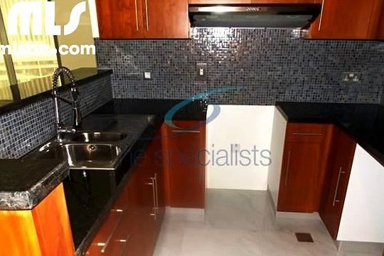 Brand new beautiful studio apartment at Central Park DIFC - mlsae.com