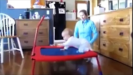 Having fun on the mini trampoline[Novelty]