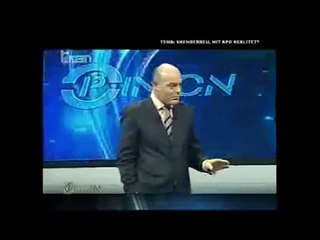 Skenderbeu në Krujë ngriti flamurin Bizantin. Dajtë i kishte serbë. Komandant i kryqëzatave ...