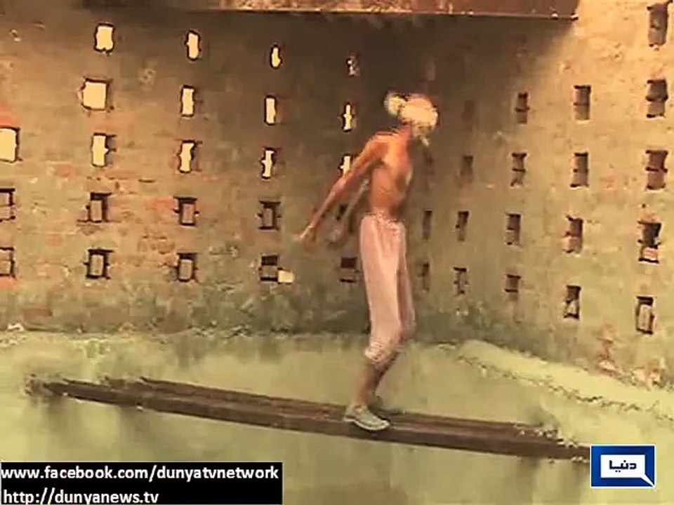 70-YEAR-OLD MAN FITNESS STICKLER