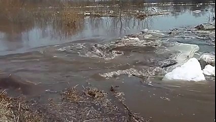 Really Amazing Whirlpool, Where will all this go! HD Video[Novelty]
