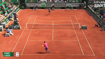 Magnifique lob entre les jambes de l'Australien Kyrgios