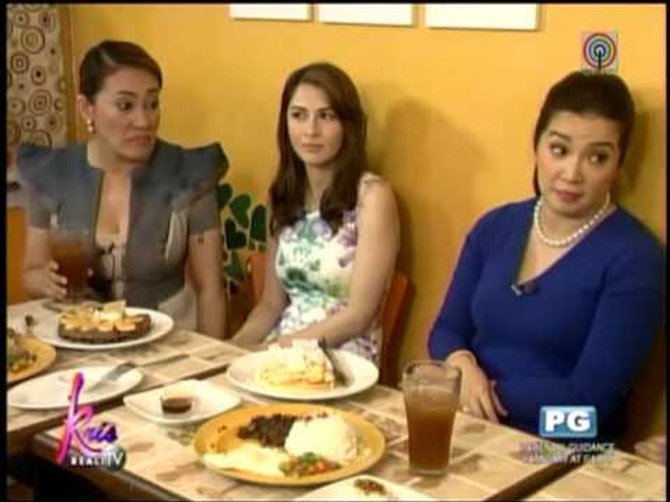 Restaurant lets diners create own pancakes, waffles