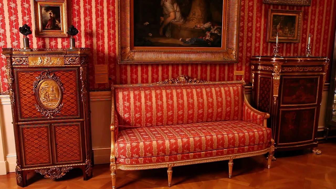 A Conservation Story: A Commode Made for Marie-Antoinette by Jean-Henri Riesener - New Edit