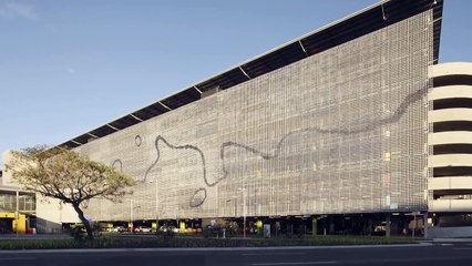Brisbane airport car park features a kinetic facade to create energy and movement