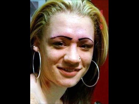 Des femmes flippantes qui ne donnent pas très envie de... Compilation Photo de femmes moches