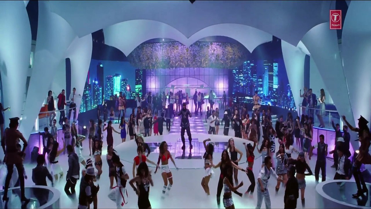 _Criminal (Full Song) Ra.One_ _ ShahRukh Khan _ Kareena Kapoor