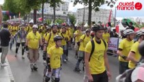 Rennes sur roulettes 2015 : le départ de la randonnée Les roues libres