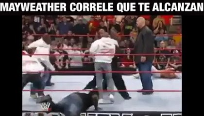 Floyd Mayweather boxe et s'enfuit car il connait ses limites.