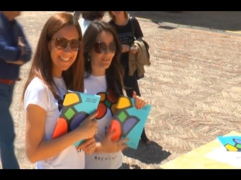 Napoli - "Napoli Teatro Festival", presentata l'ottava edizione -1- (29.05.15)