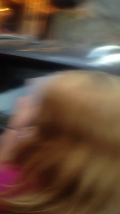 Raphaël (Les Anges 8) insulte et crache sur une fan après le prime des Anges !