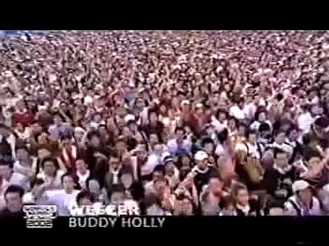 Weezer - Buddy Holly live in Japan - Amazing!