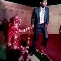 Bride Can’t Stop Laughing funny Mistake in a Wedding